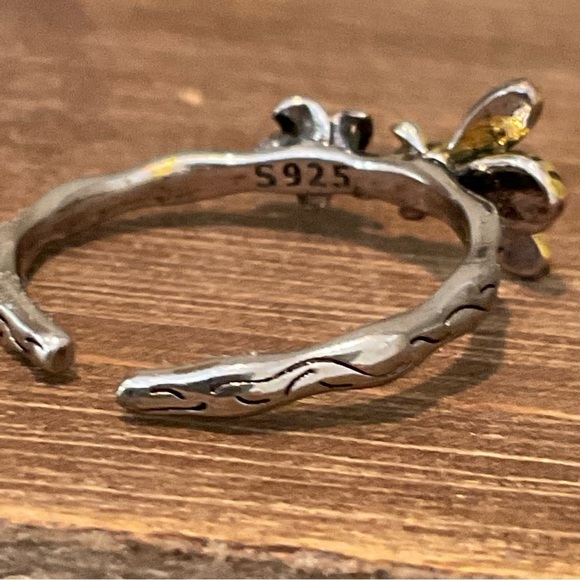 New Two Tone 925 Plated Fun Vintage Style Carved Bumble Bee & Pretty Flower Ring - Picture 6 of 9